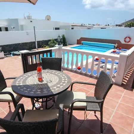 Casa Jordania - 4 Bedroom - Great Gated Pool Area - Perfect For Families With Young Children 别墅 普拉亚布兰卡