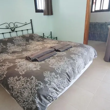 Casa Jordania - 4 Bedroom - Great Gated Pool Area - Perfect For Families With Young Children *